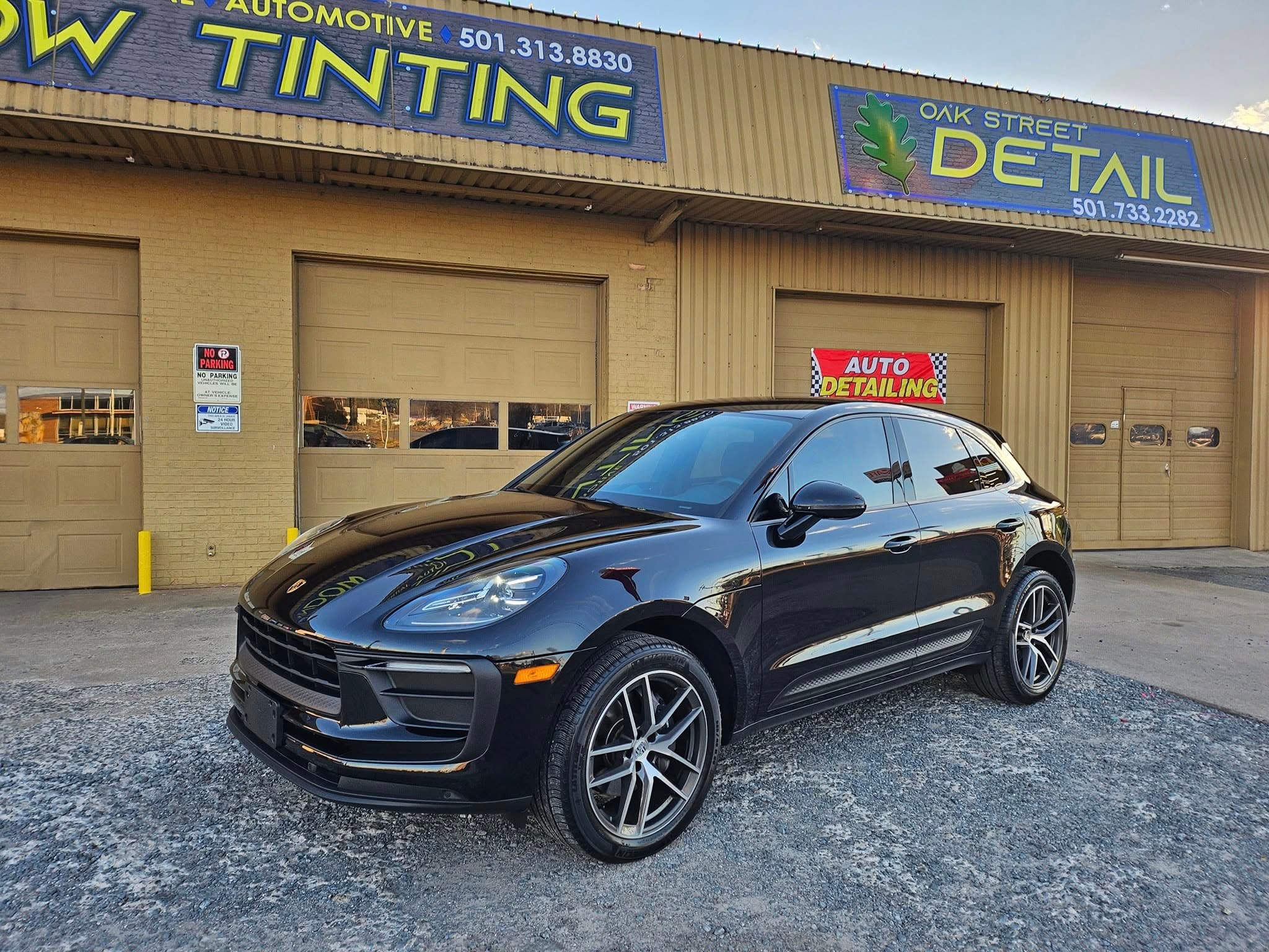 Black Porsche Macan